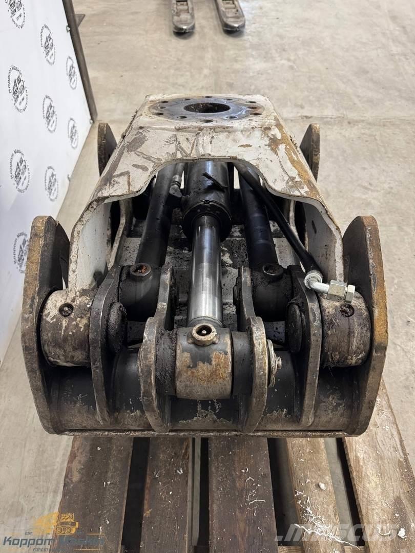 Valmet / Komatsu G36 Gripar