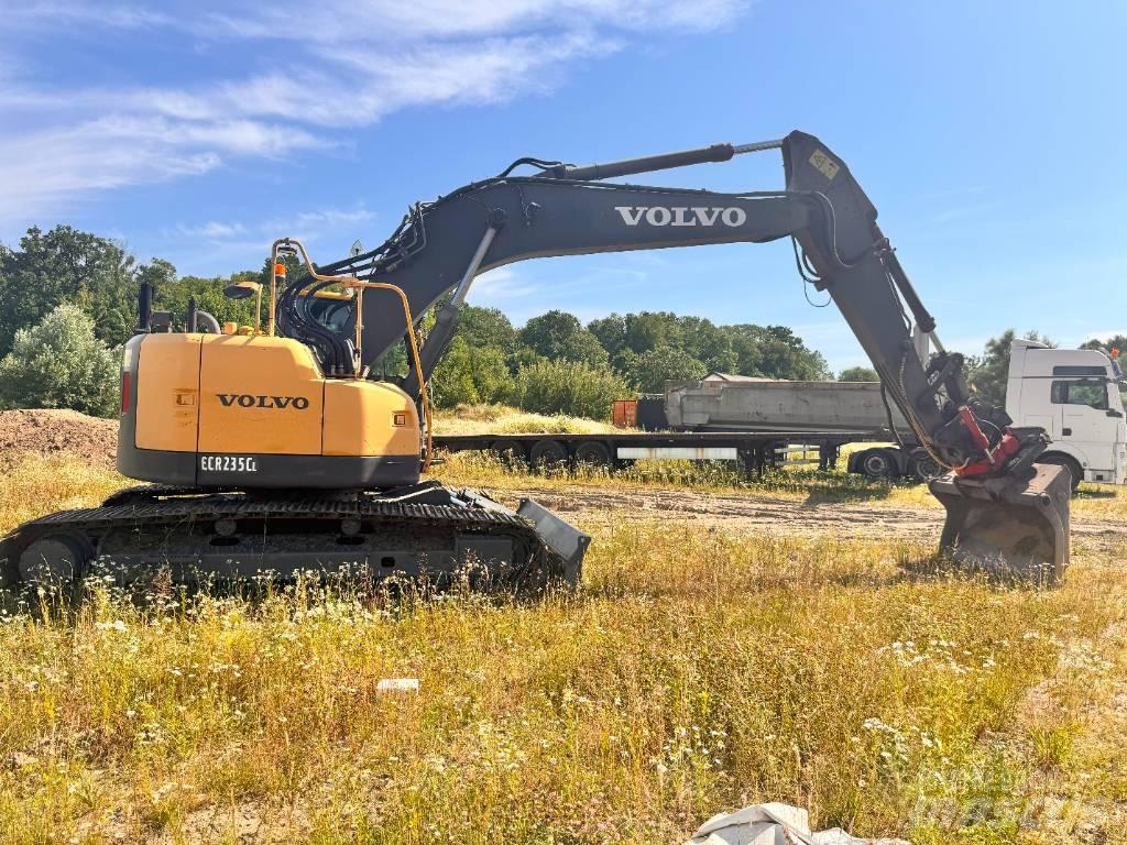 Volvo ECR 235 C L Bandgrävare