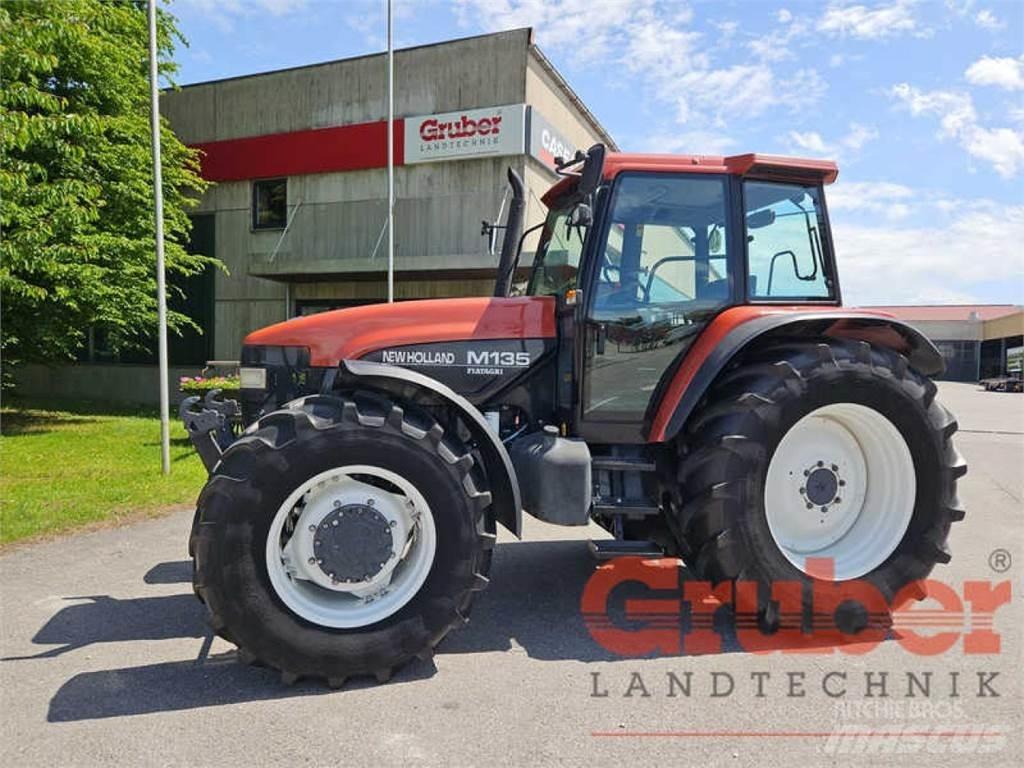 New Holland M 135 Traktorer
