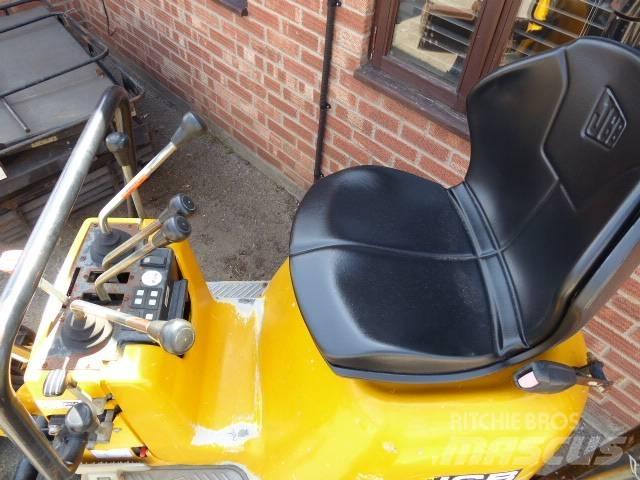 JCB 8008 CTS Minigrävare < 7t