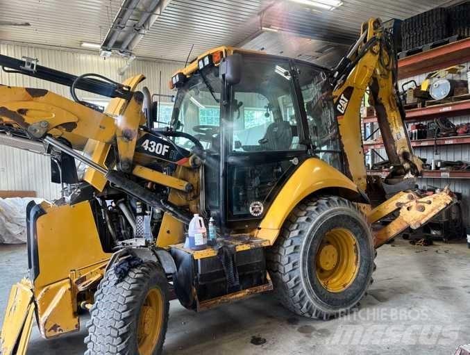 CAT 430 F IT Grävlastare