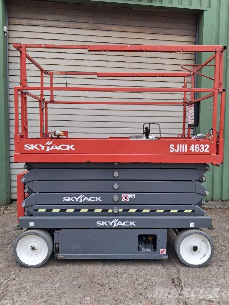 SkyJack SJ III 4632 Saxliftar