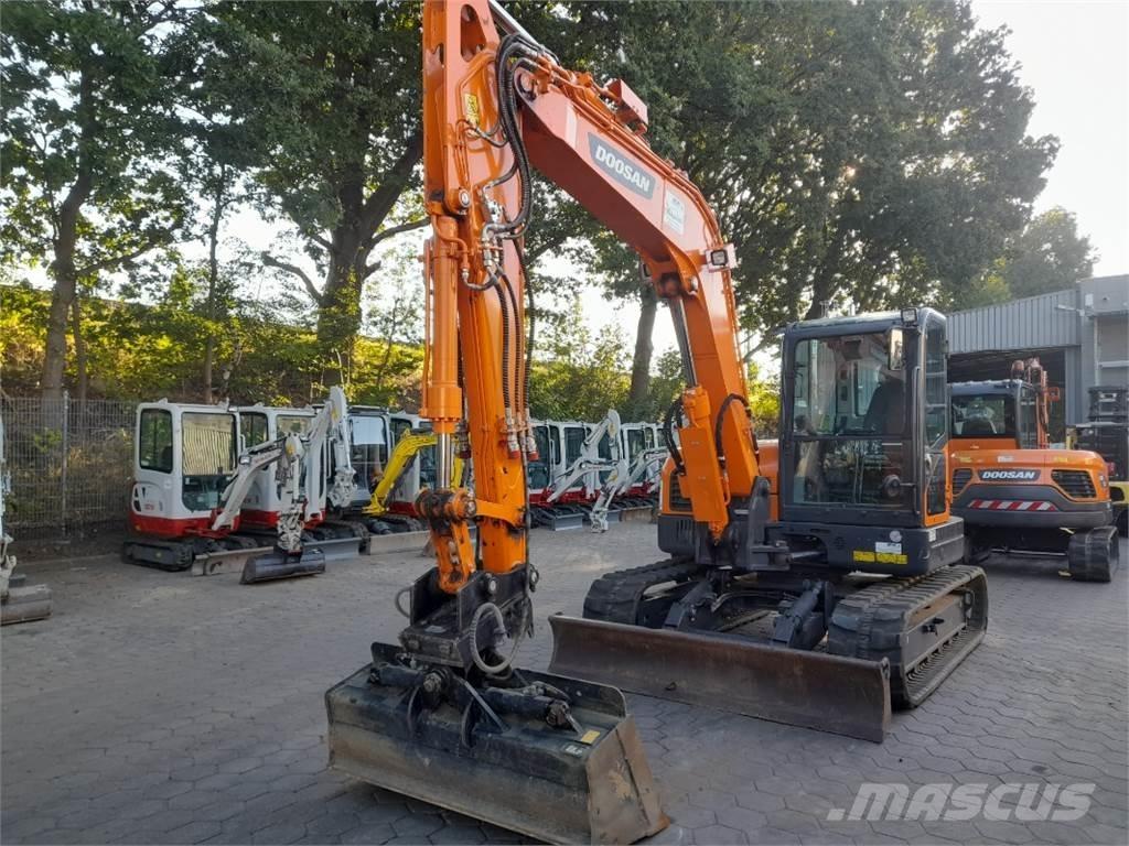 Doosan DX85R-3 Midigrävmaskiner 7t - 12t