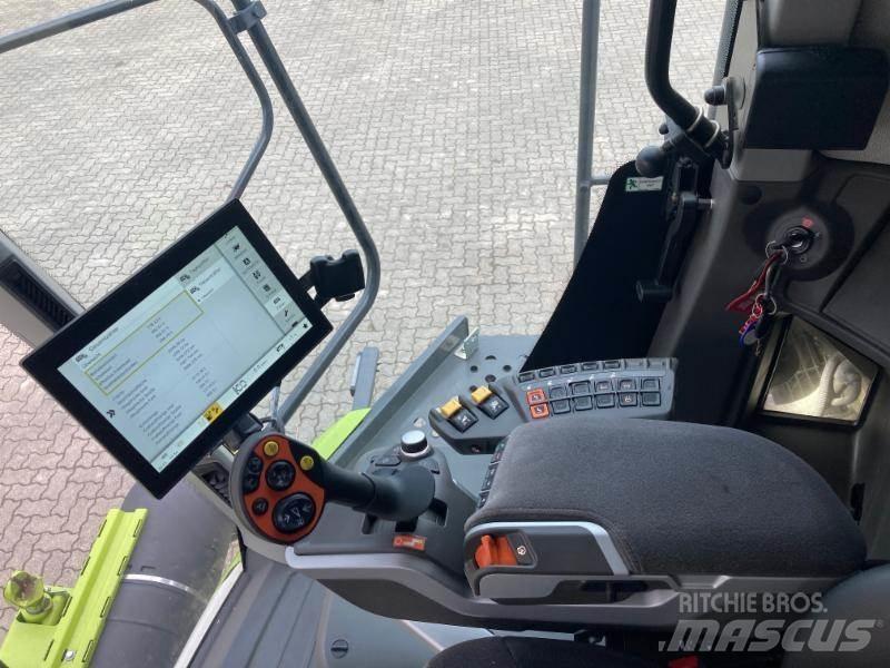 CLAAS LEXION 5400 Skördetröskor