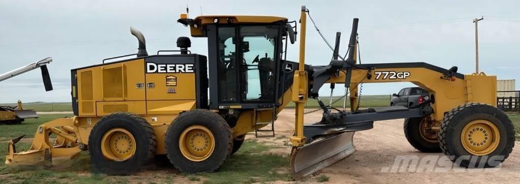 DEERE 772GP Väghyvlar