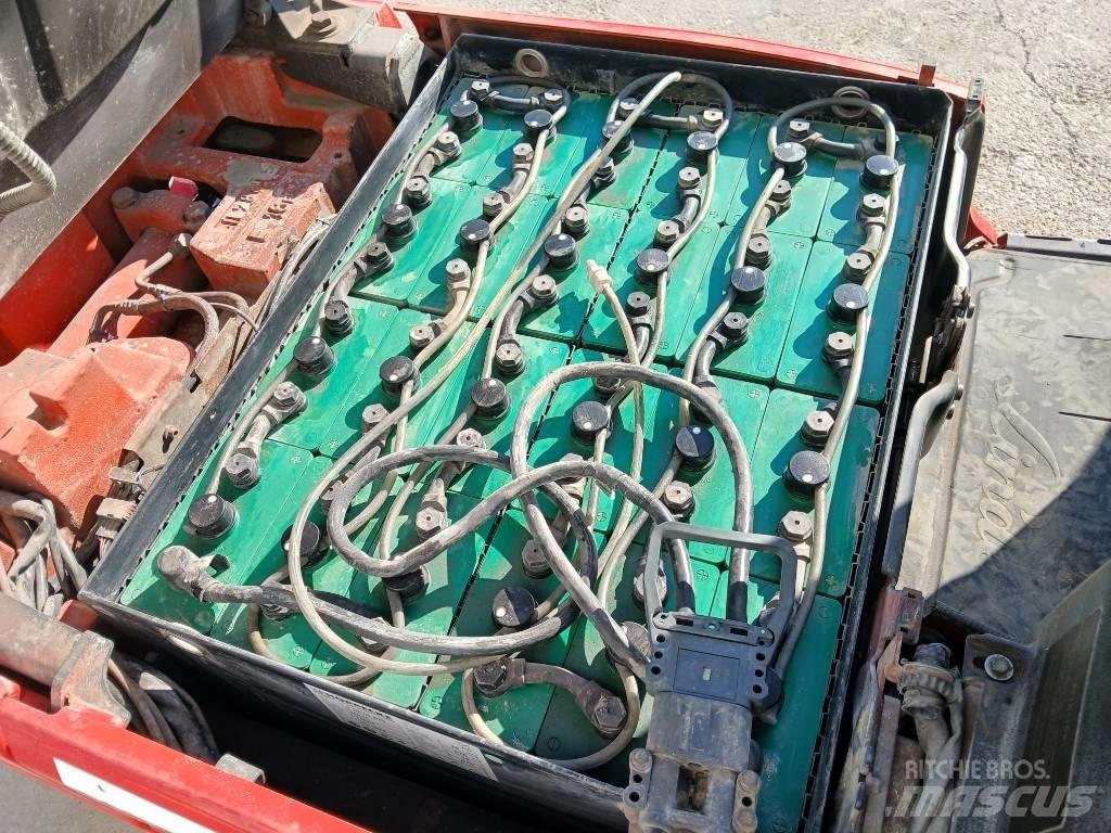Linde E16P-01 Elmotviktstruckar