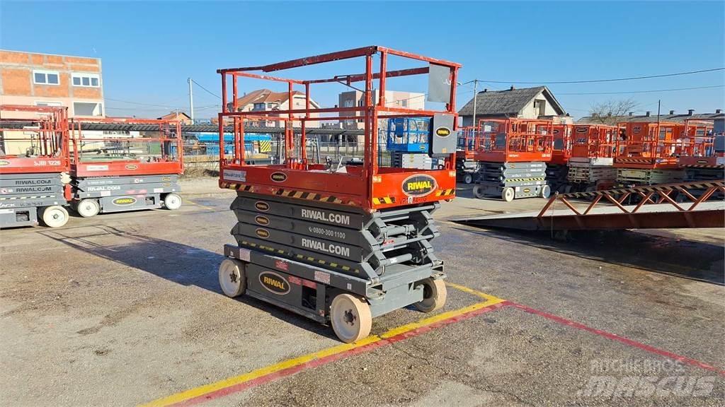 SkyJack SJIII4632 Saxliftar