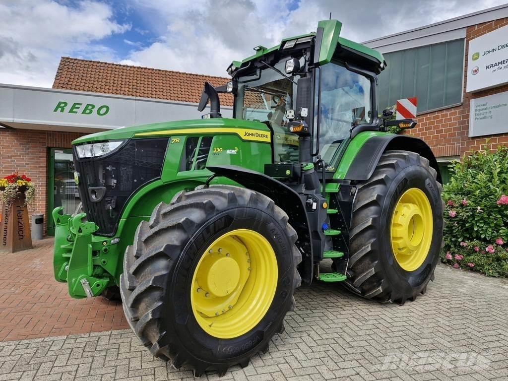 John Deere 7R330 Traktorer