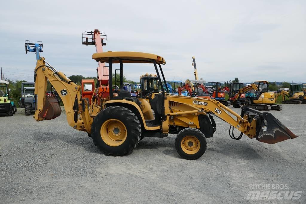 DEERE 110 Grävlastare
