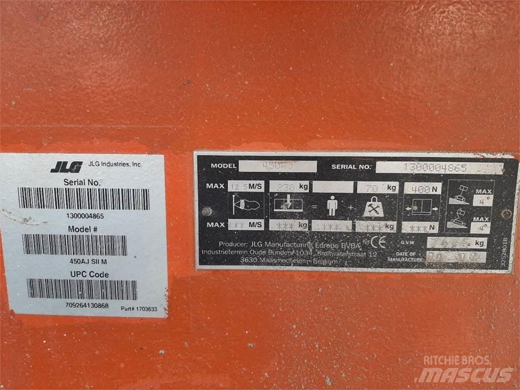 JLG 450AJ Bomliftar