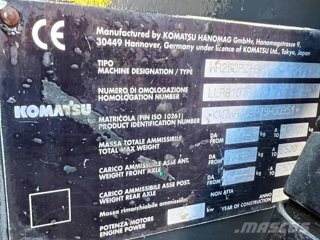 Komatsu WA 250 PZ-6 Hjullastare