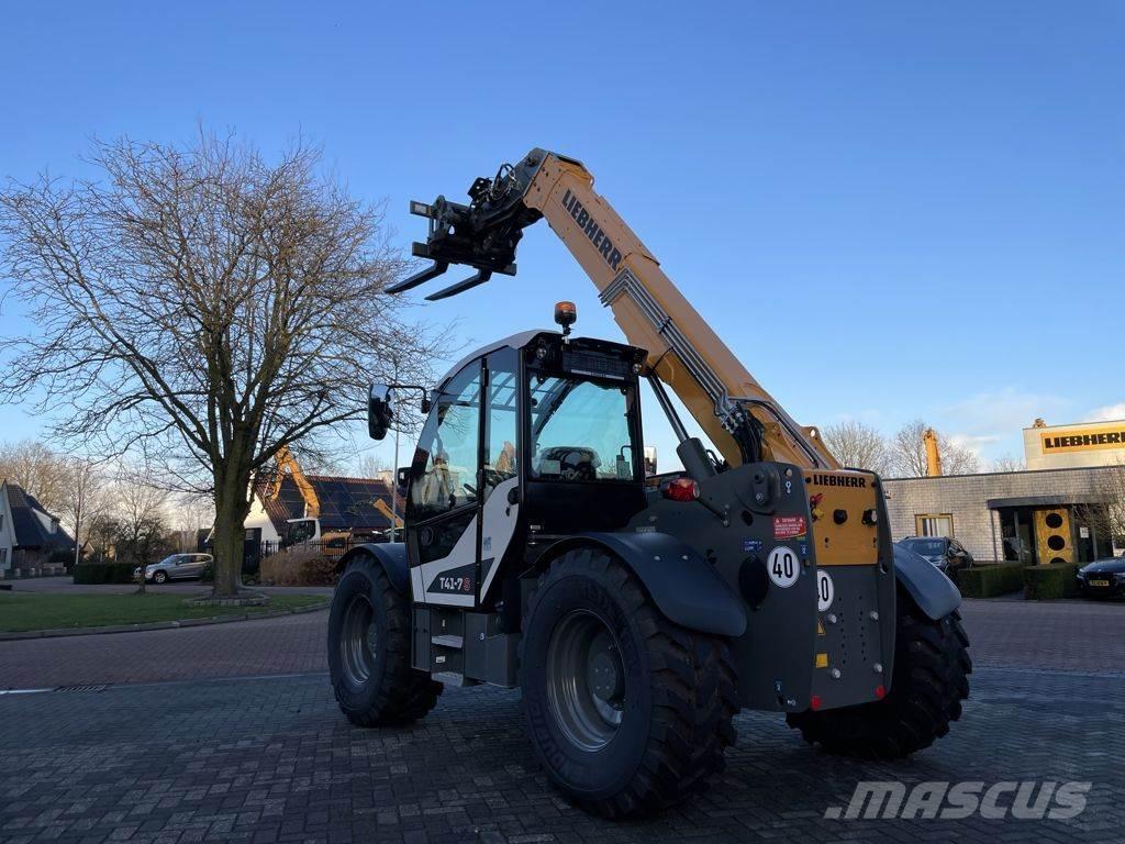 Liebherr T41-7 Teleskoplastare