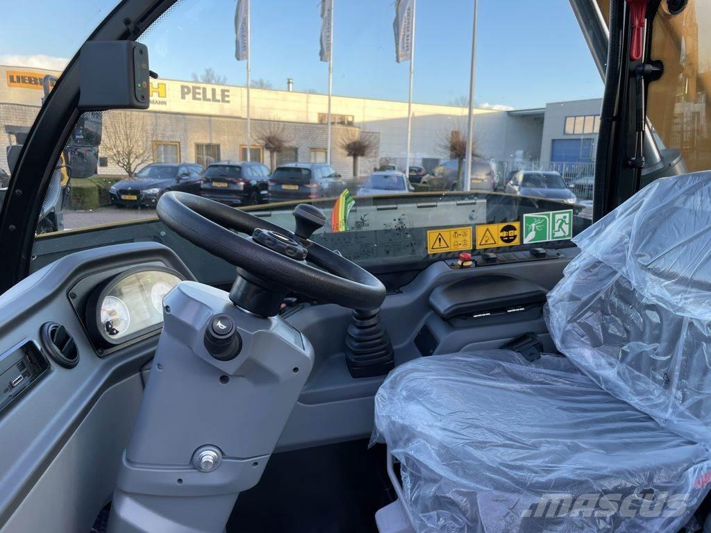 Liebherr T41-7 Teleskoplastare