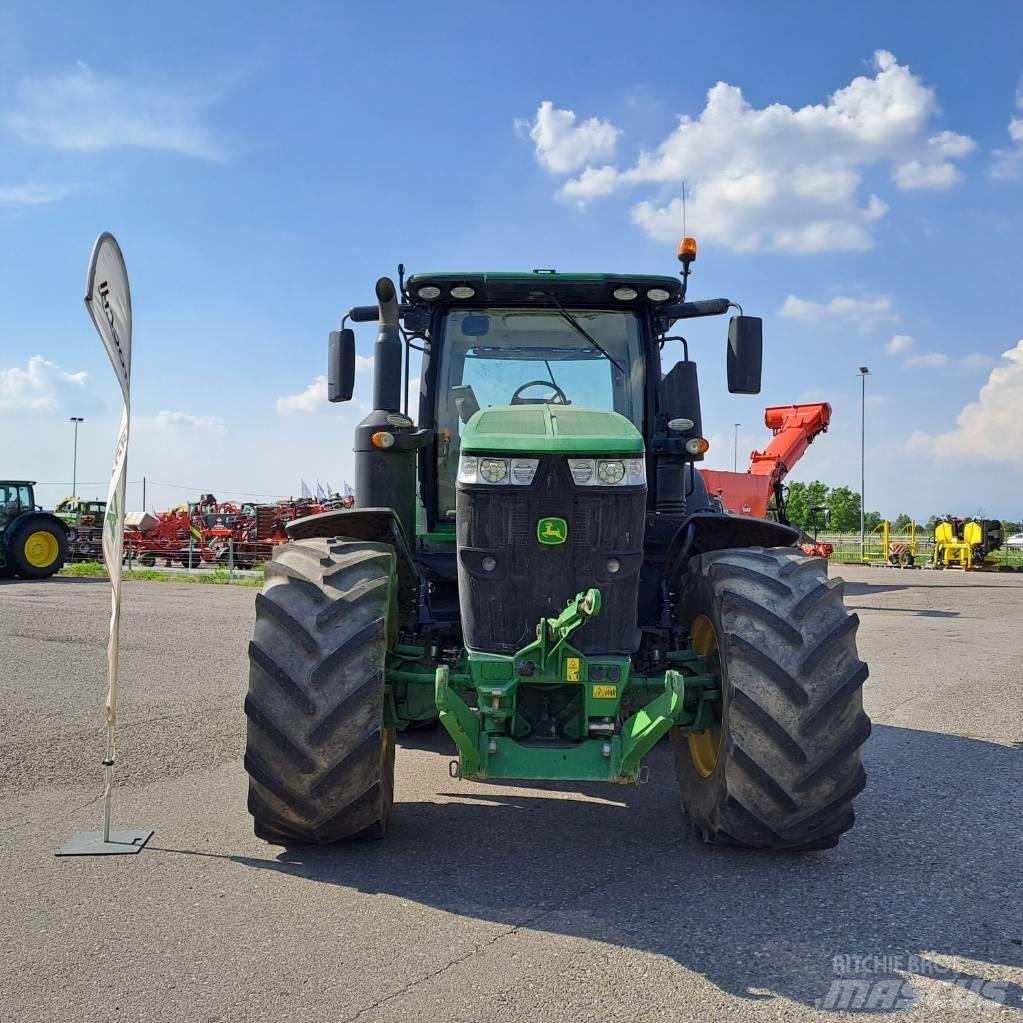 John Deere 7310 R Traktorer
