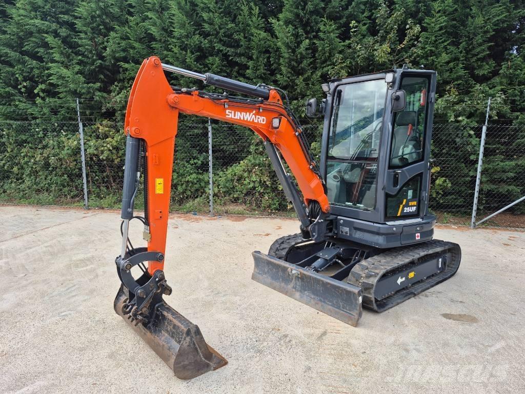 Sunward SWE 25 UF Minigrävare < 7t