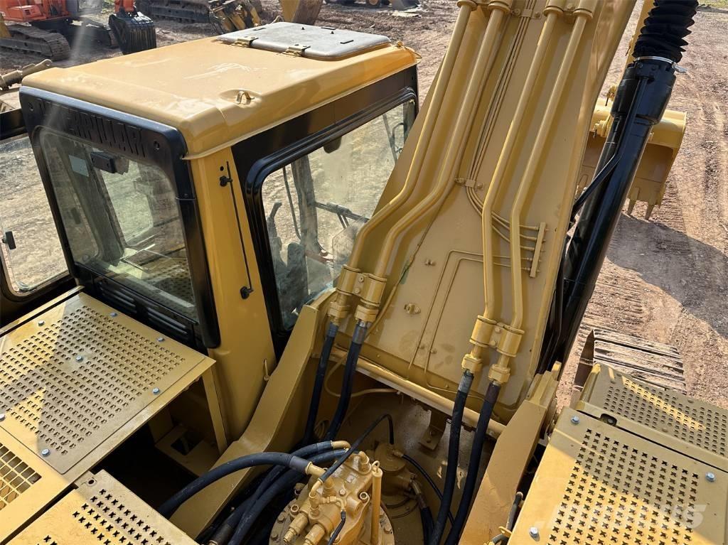 CAT 330 B Bandgrävare