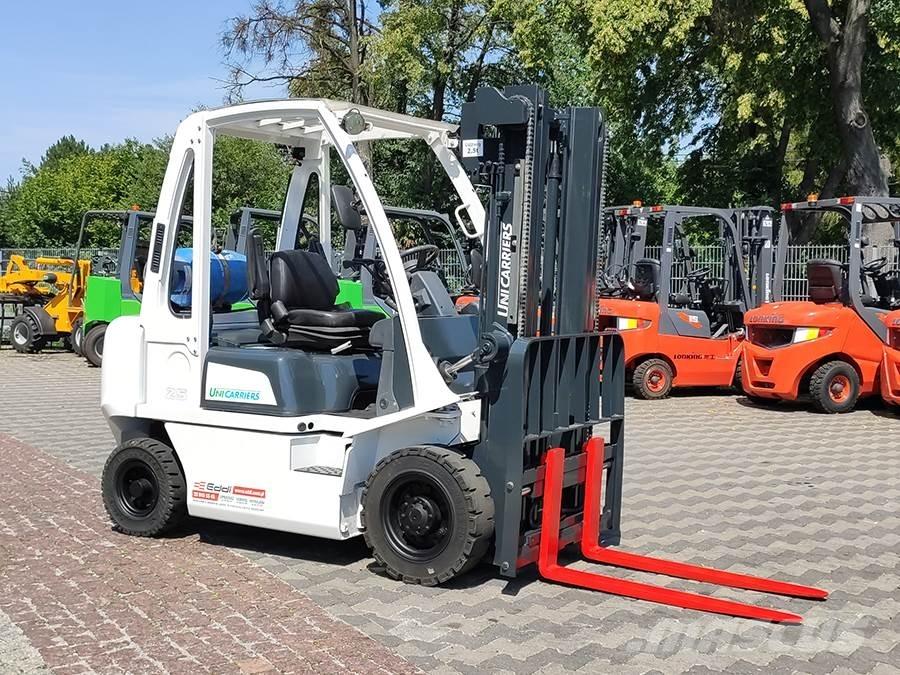 Nissan U1D2A25LH Gasolmotviktstruckar