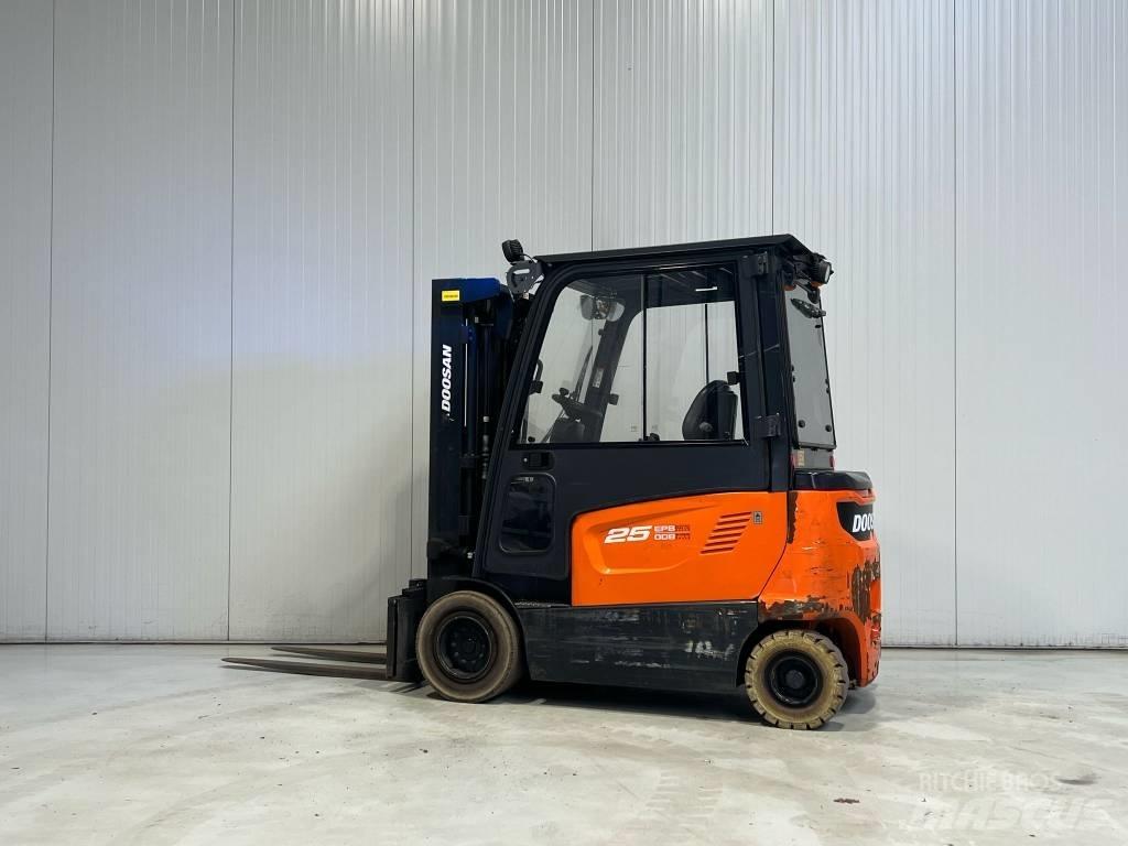 Doosan B25X-7 Elmotviktstruckar
