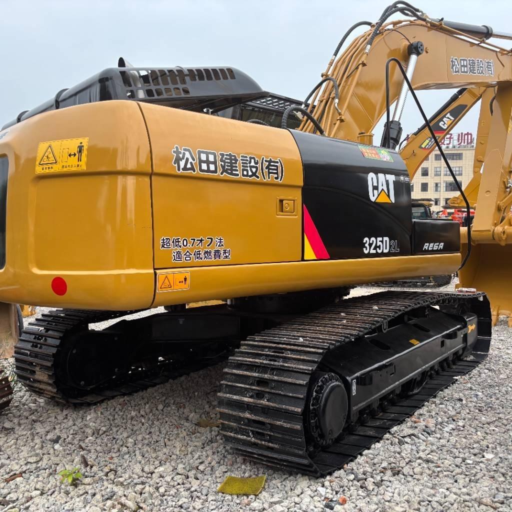 CAT 325 Bandgrävare