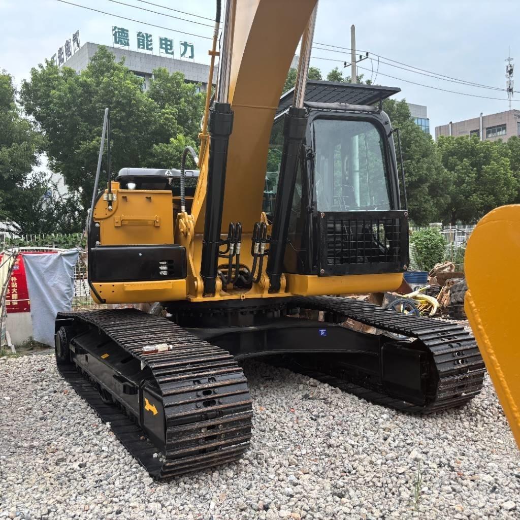 CAT 325 Bandgrävare