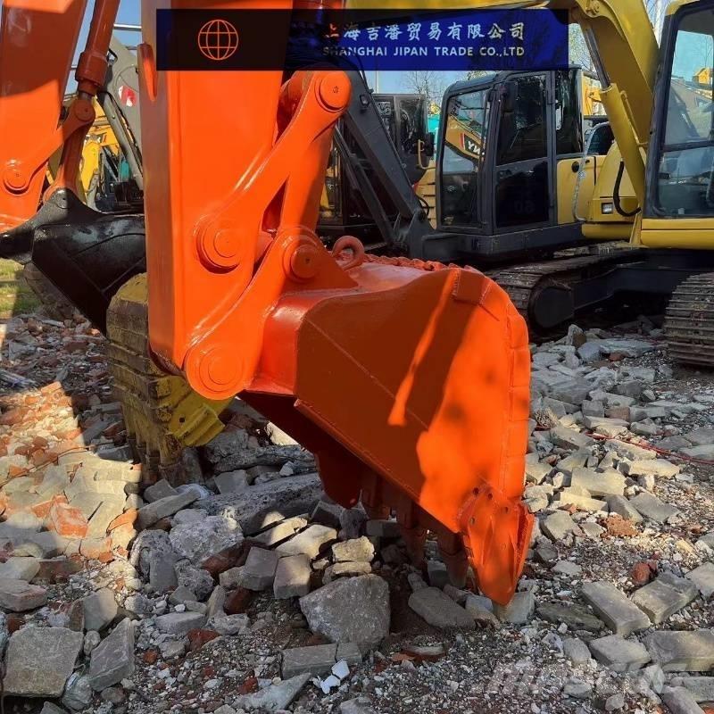 Hitachi ZX 135 Bandgrävare