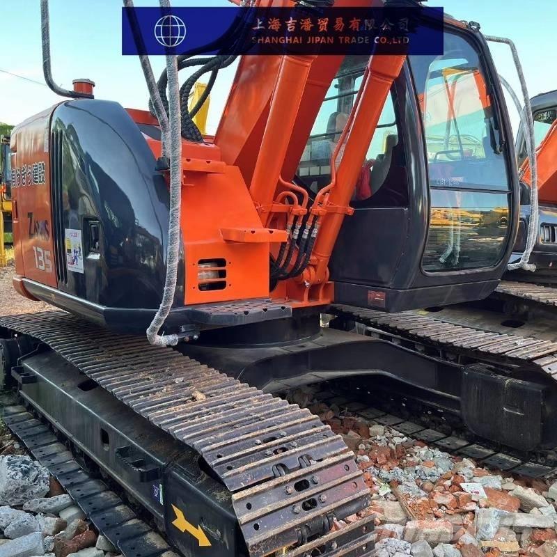 Hitachi ZX 135 Bandgrävare