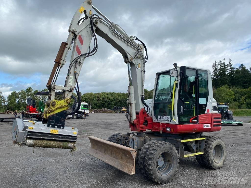 Takeuchi TB 295 W Hjulgrävare