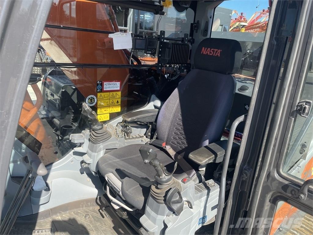 Hitachi ZX 300 LC-7 Bandgrävare