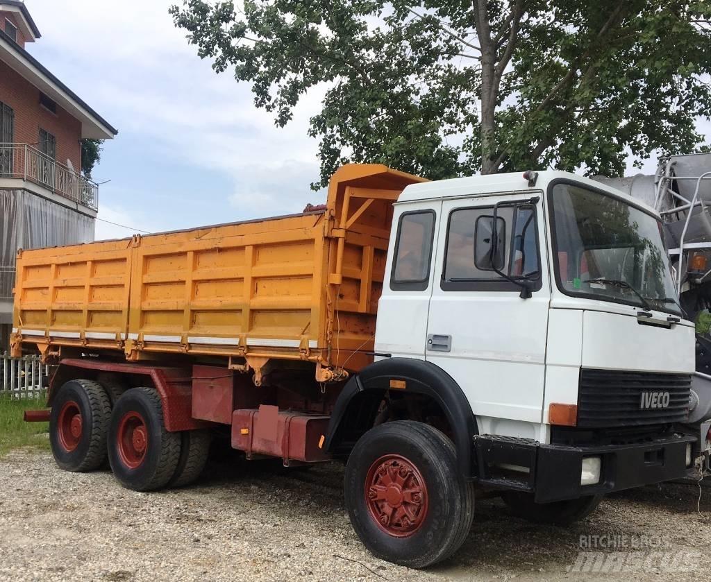 Iveco 330-26 Tippbilar