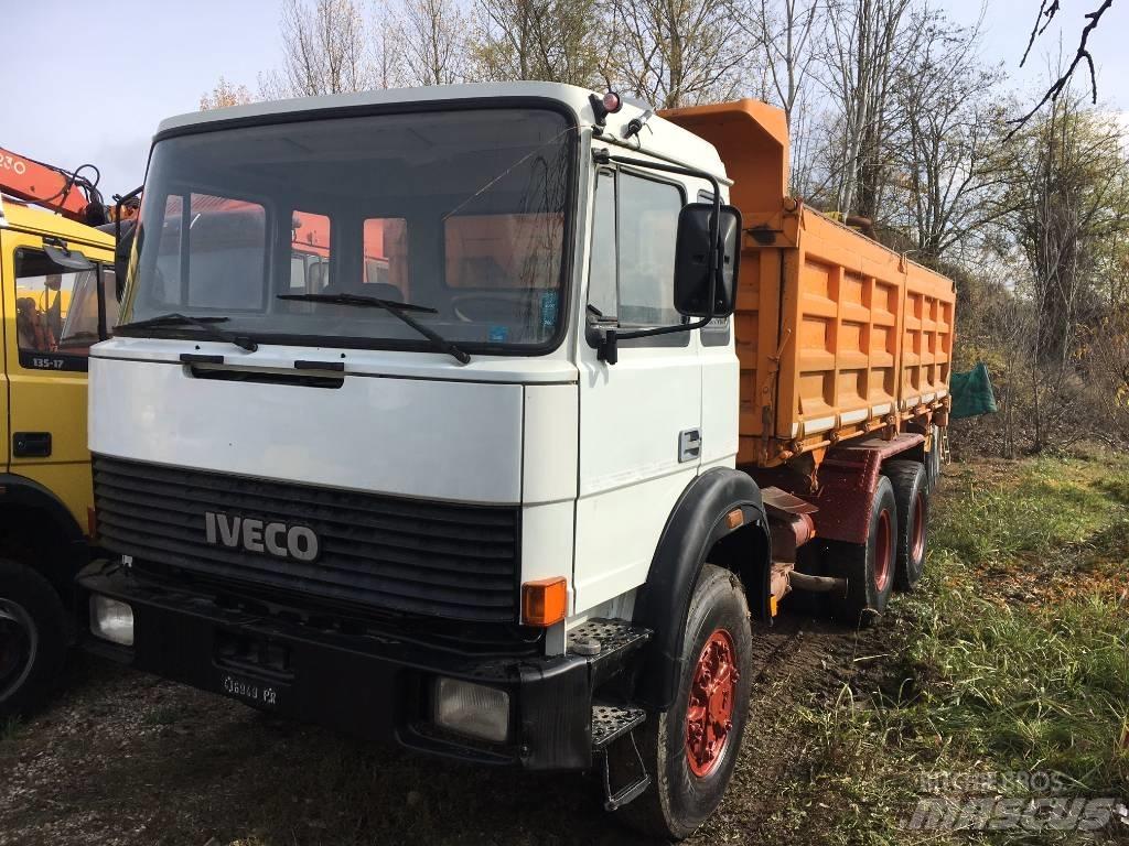 Iveco 330-26 Tippbilar