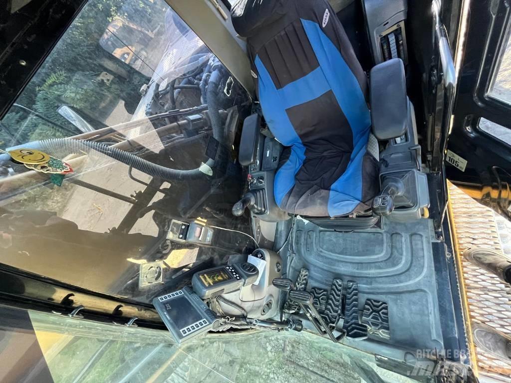 CAT 330 D Bandgrävare