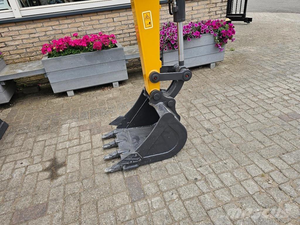 XCMG XE27U Minigrävare < 7t