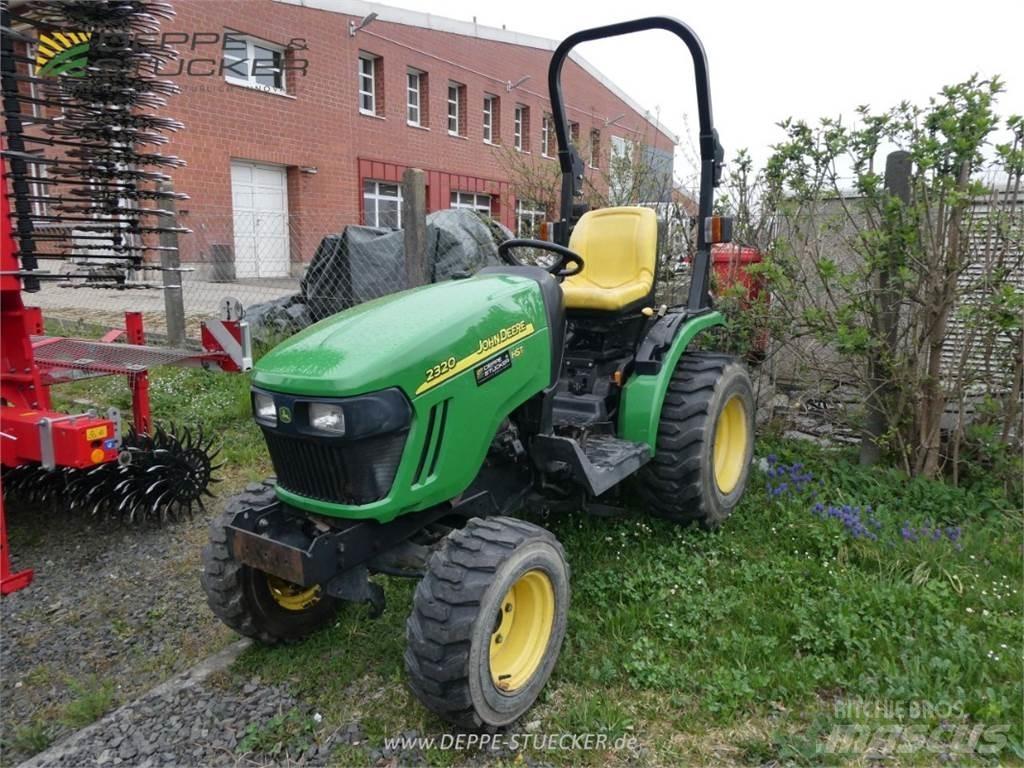 John Deere 2320 Kompakttraktorer
