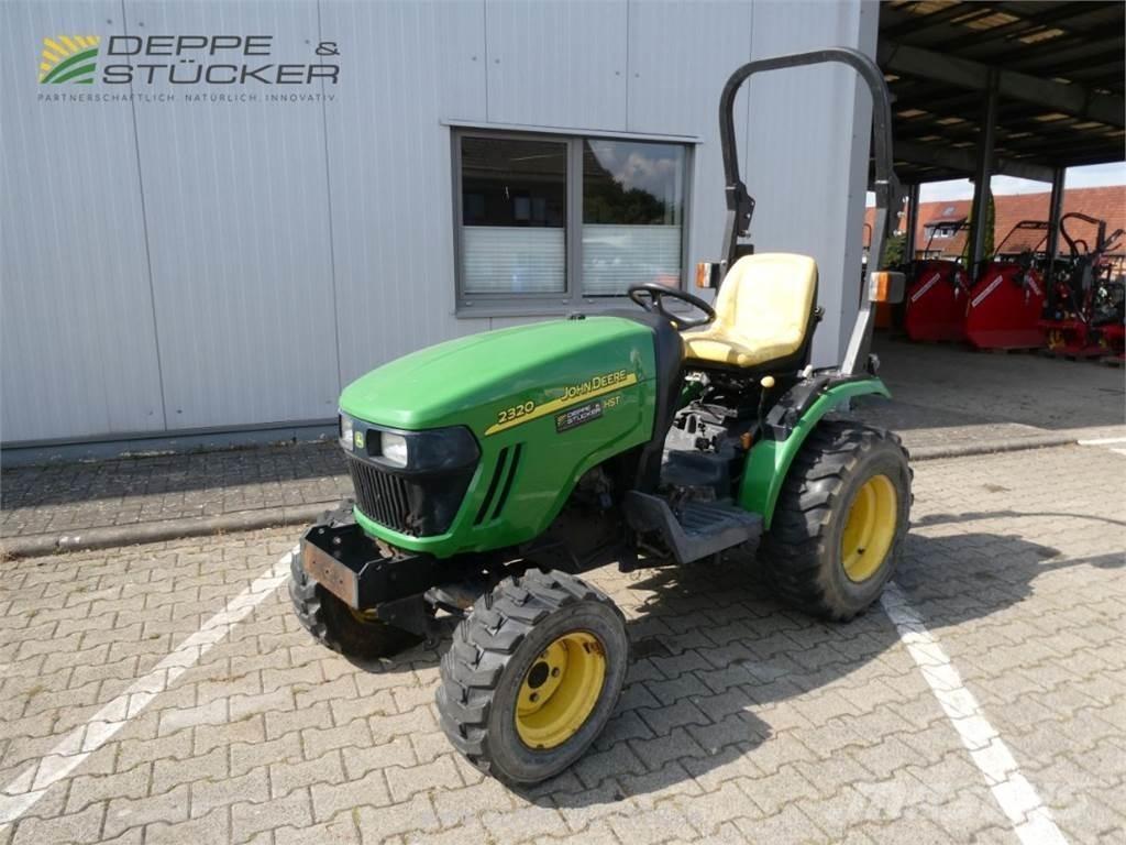 John Deere 2320 Kompakttraktorer