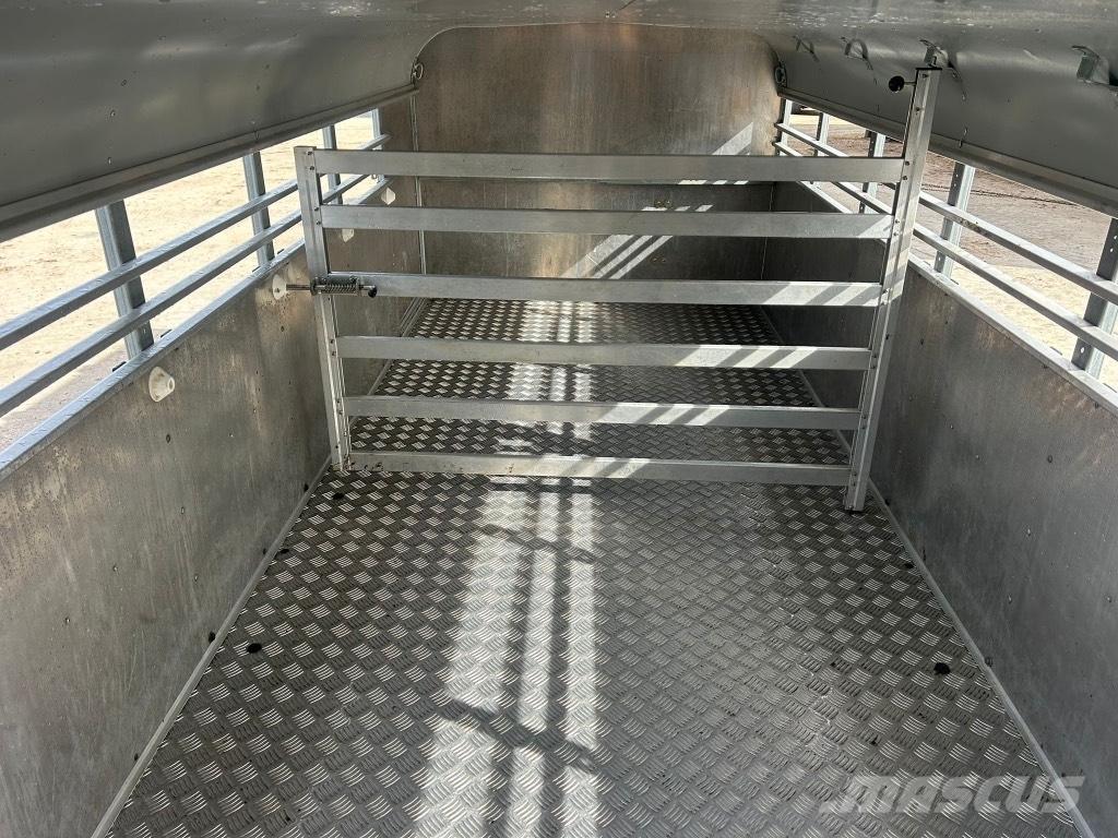 Ifor Williams TA 510 Djurtransportsläp