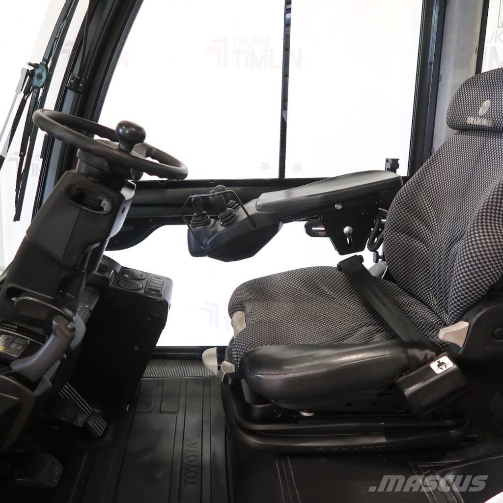 Toyota 8FD35N Gasolmotviktstruckar