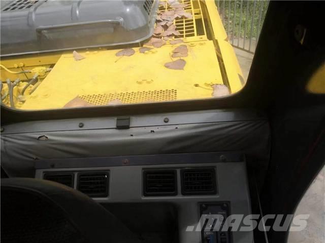 Komatsu pc200-6 Bandgrävare