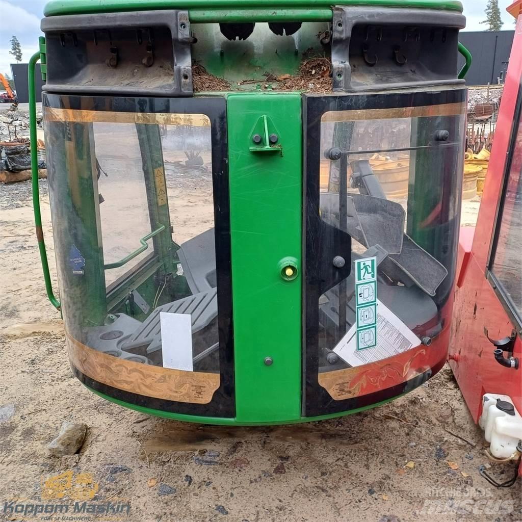 John Deere 1270e Hytter och interiör