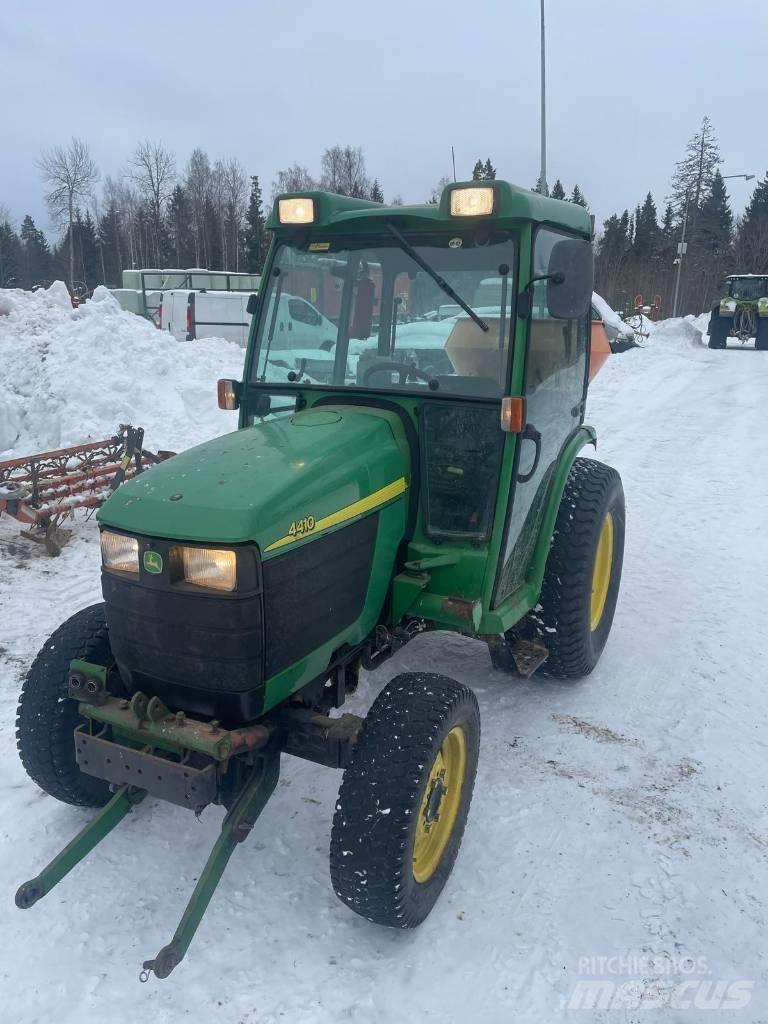 John Deere 4410 Kompakttraktorer