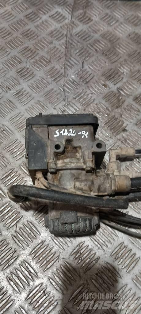 Scania G 400   1879275 Bromsar