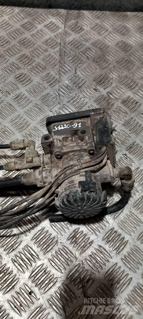 Scania G 400   1879275 Bromsar