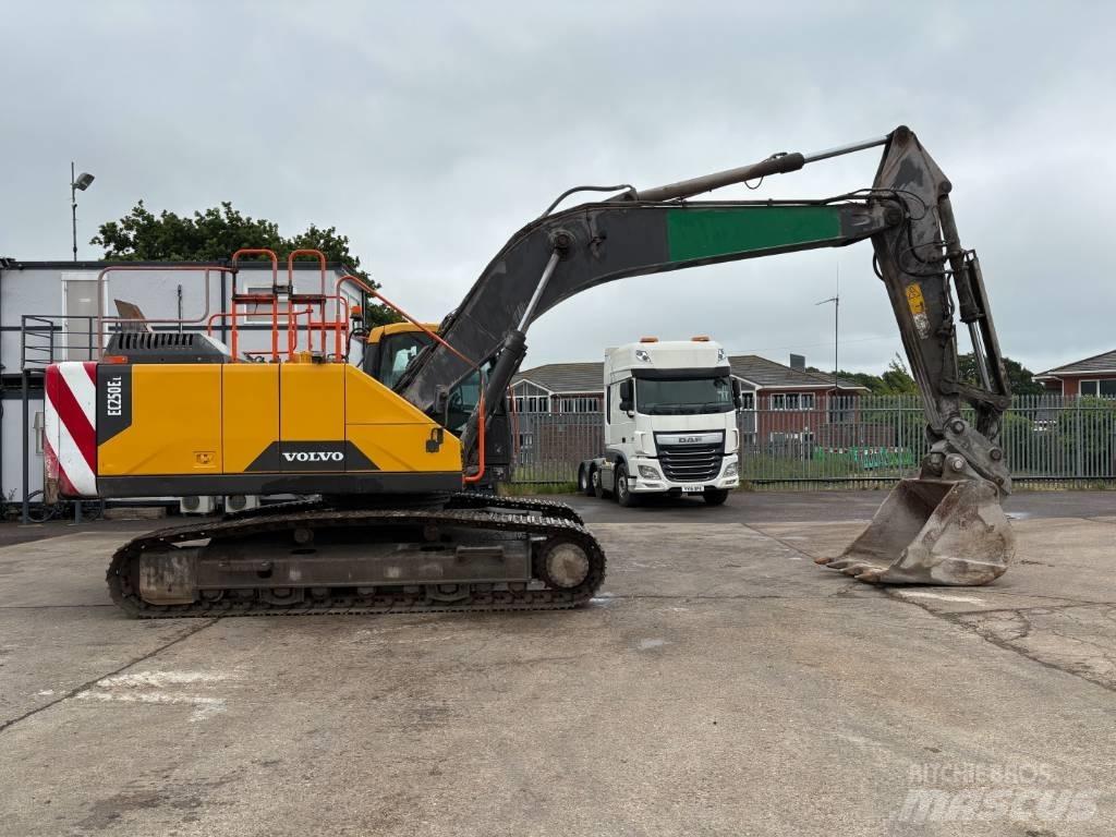 Volvo EC 250 EL Bandgrävare
