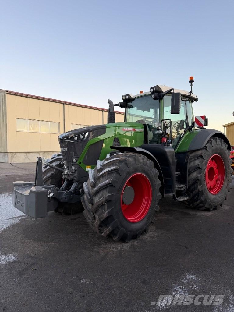 Fendt 933 Vario Traktorer