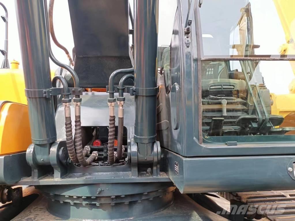 Hyundai 305-9 Bandgrävare