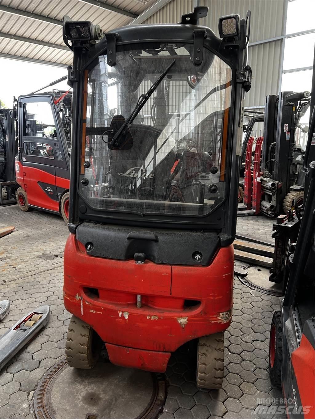 Linde E20PH Elmotviktstruckar