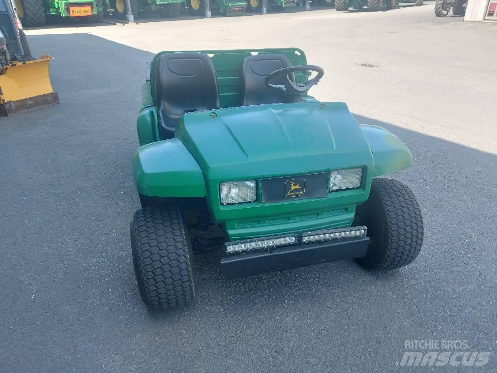 John Deere Gator 4x4 Grönytemaskiner - Övriga