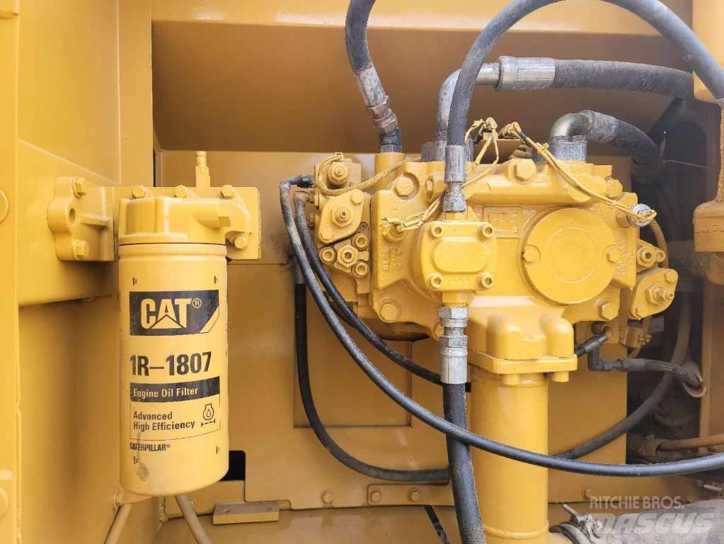 CAT 325 D Bandgrävare