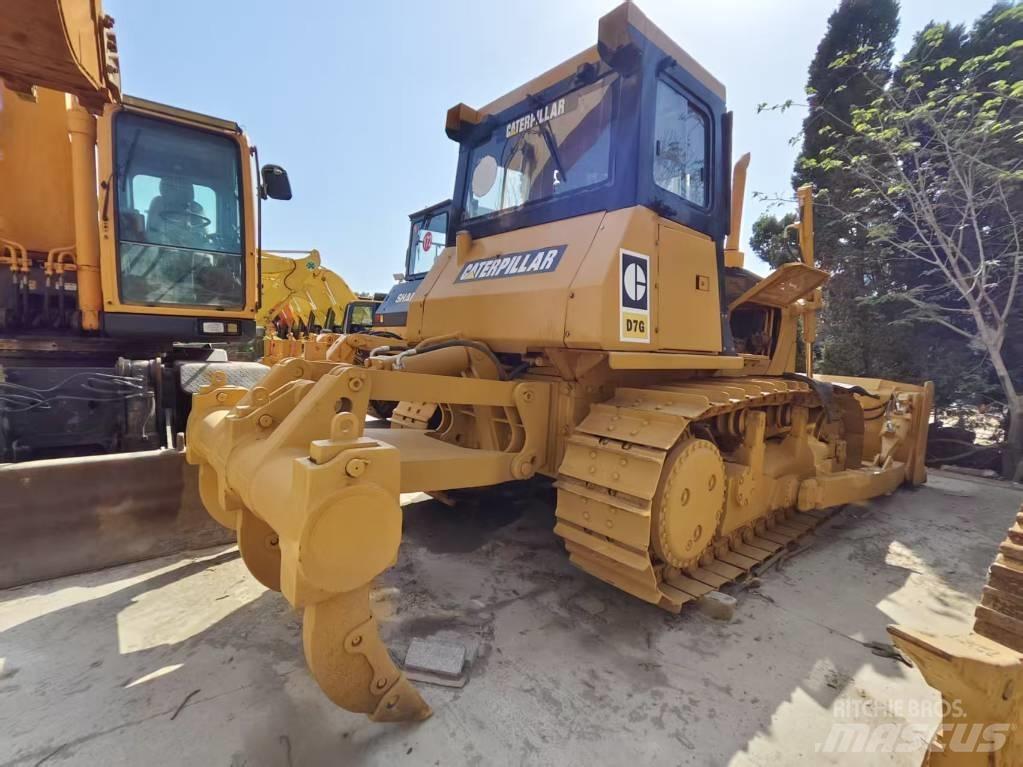 CAT D 7 G Väghyvlar