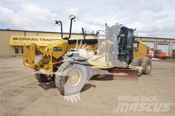 CAT 12M3 Väghyvlar