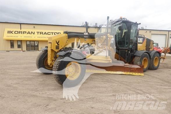 CAT 140M Väghyvlar
